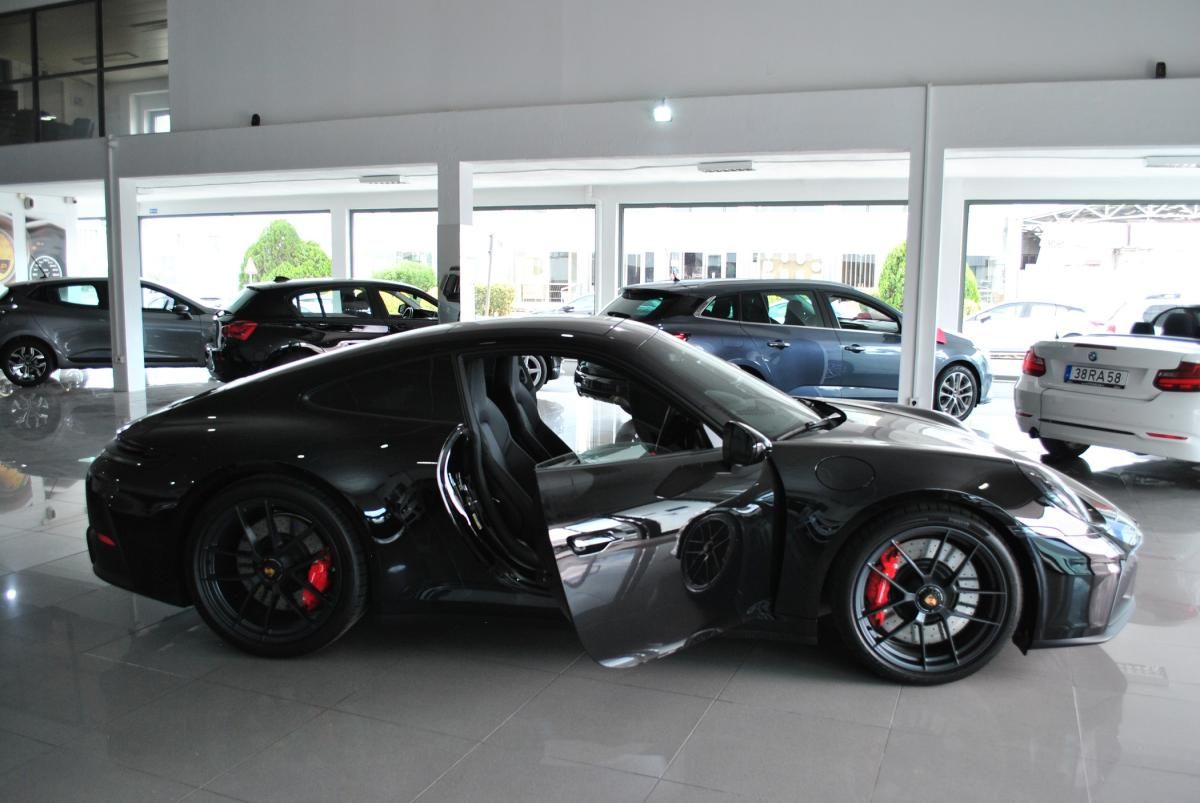 porsche-911-2026-hibrido-a-gasolina-3591cc