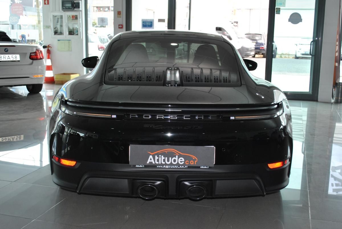 porsche-911-2026-hibrido-a-gasolina-3591cc