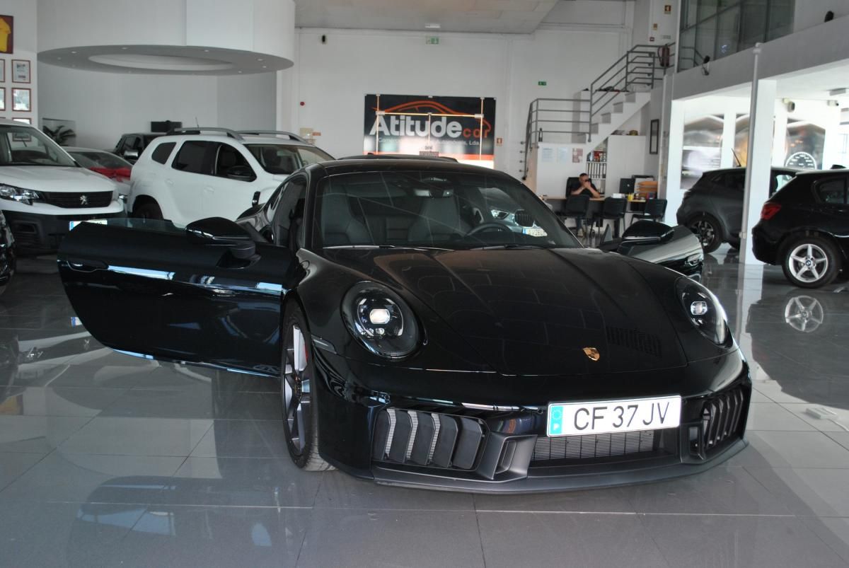 porsche-911-2026-hibrido-a-gasolina-3591cc