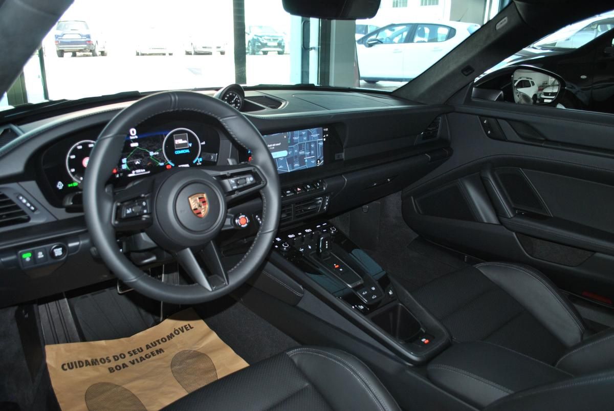 porsche-911-2026-hibrido-a-gasolina-3591cc