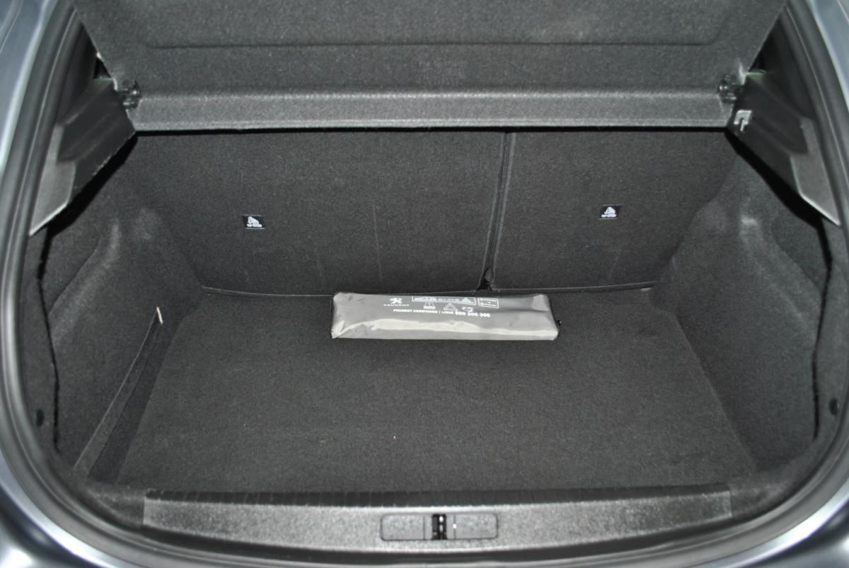 peugeot-208-2022-gasolina-1199cc