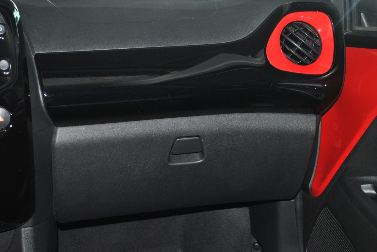 peugeot-108-2017-gasolina-998cc