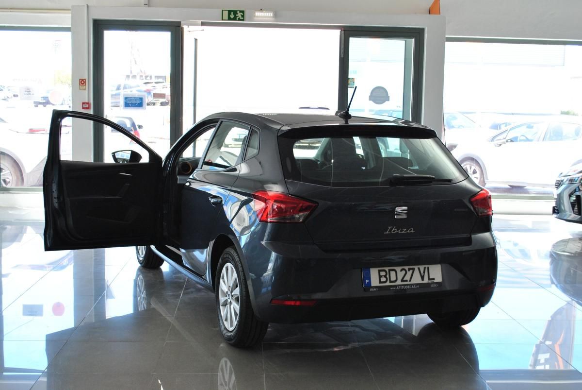 seat-ibiza-2023-gasolina-999cc