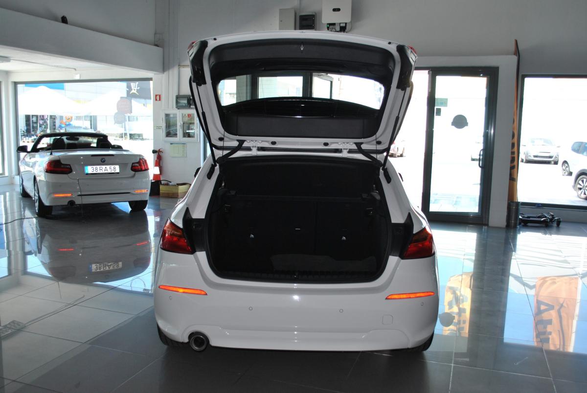 bmw-serie-1-2022-diesel-1496cc