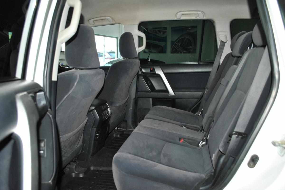 toyota-land-cruiser-2017-diesel-2755cc