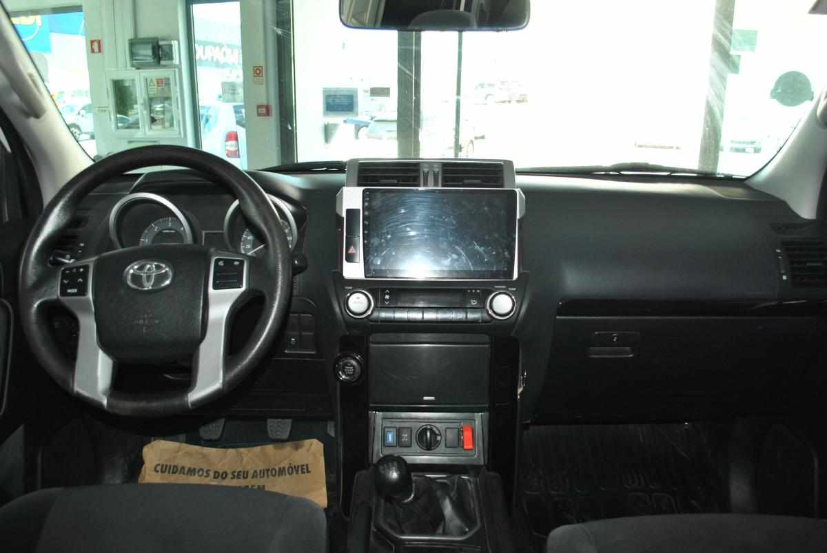 toyota-land-cruiser-2017-diesel-2755cc