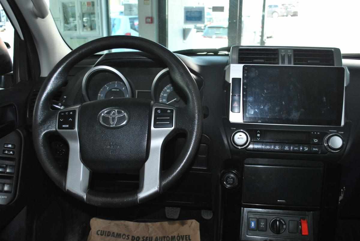 toyota-land-cruiser-2017-diesel-2755cc