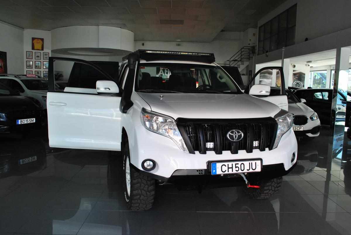 toyota-land-cruiser-2017-diesel-2755cc
