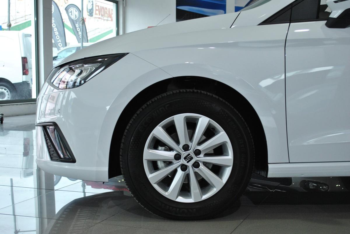 seat-ibiza-2023-gasolina-999cc