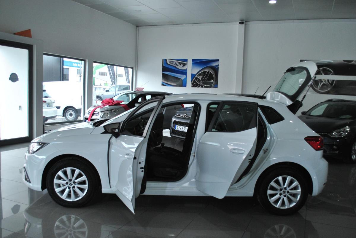 seat-ibiza-2023-gasolina-999cc
