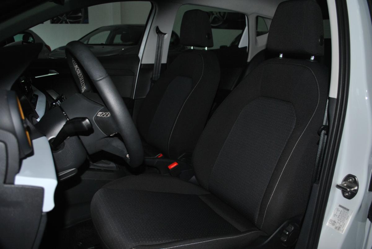 seat-ibiza-2023-gasolina-999cc