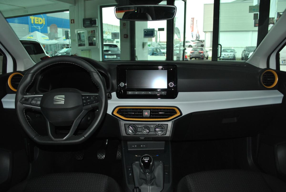 seat-ibiza-2023-gasolina-999cc