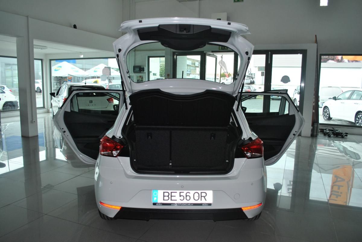 seat-ibiza-2023-gasolina-999cc