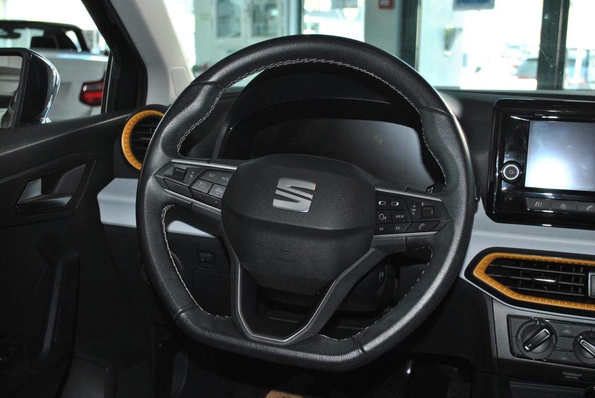 seat-ibiza-2023-gasolina-999cc