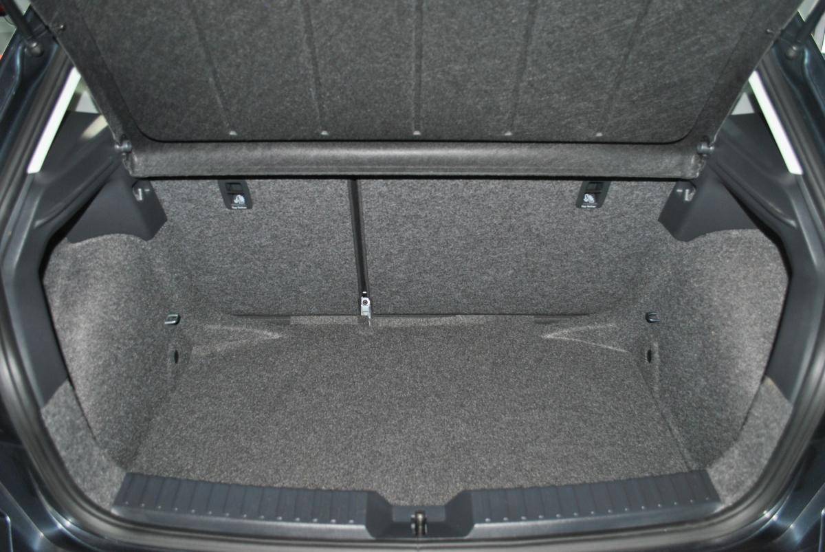 seat-ibiza-2023-gasolina-999cc