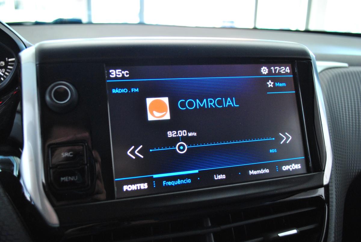 peugeot-208-2017-gasolina-1199cc