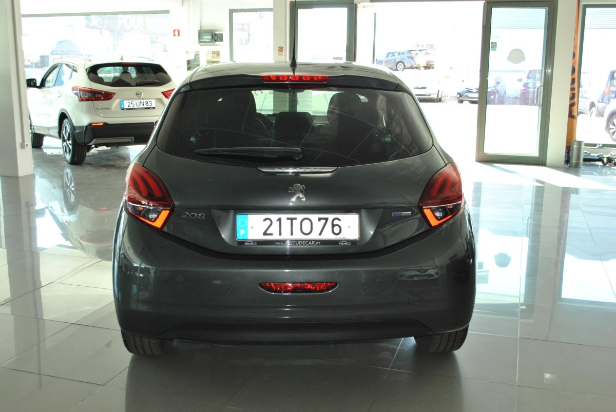 peugeot-208-2017-gasolina-1199cc