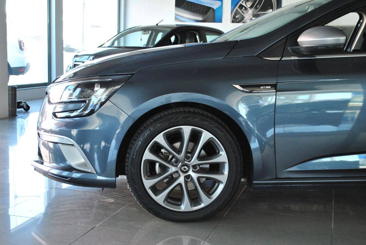 renault-megane-sport-tourer-2019-diesel-1461cc