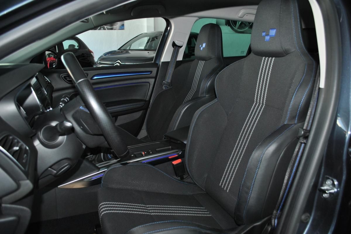 renault-megane-sport-tourer-2019-diesel-1461cc