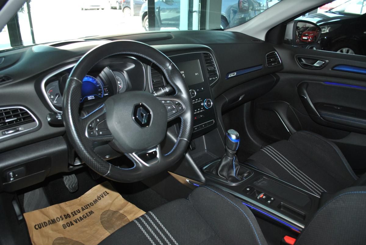 renault-megane-sport-tourer-2019-diesel-1461cc