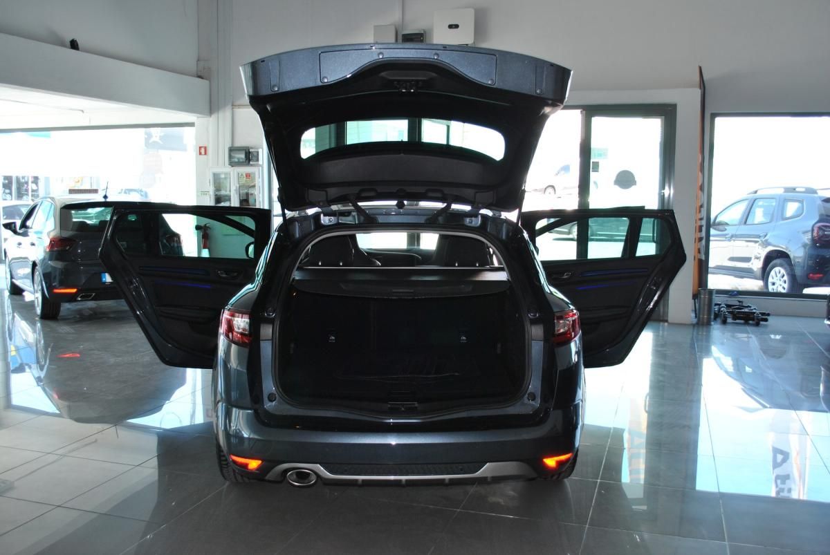 renault-megane-sport-tourer-2019-diesel-1461cc