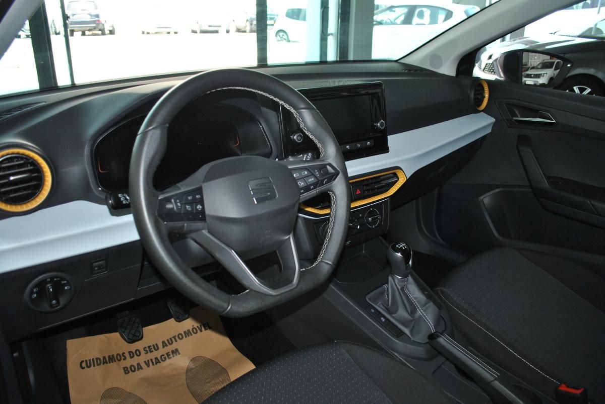 seat-ibiza-2023-gasolina-999cc