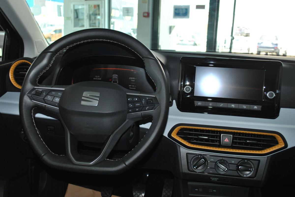 seat-ibiza-2023-gasolina-999cc