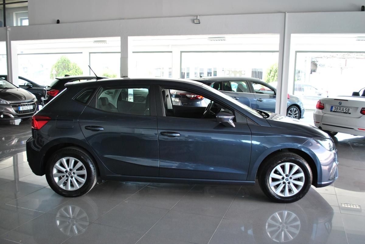 seat-ibiza-2023-gasolina-999cc
