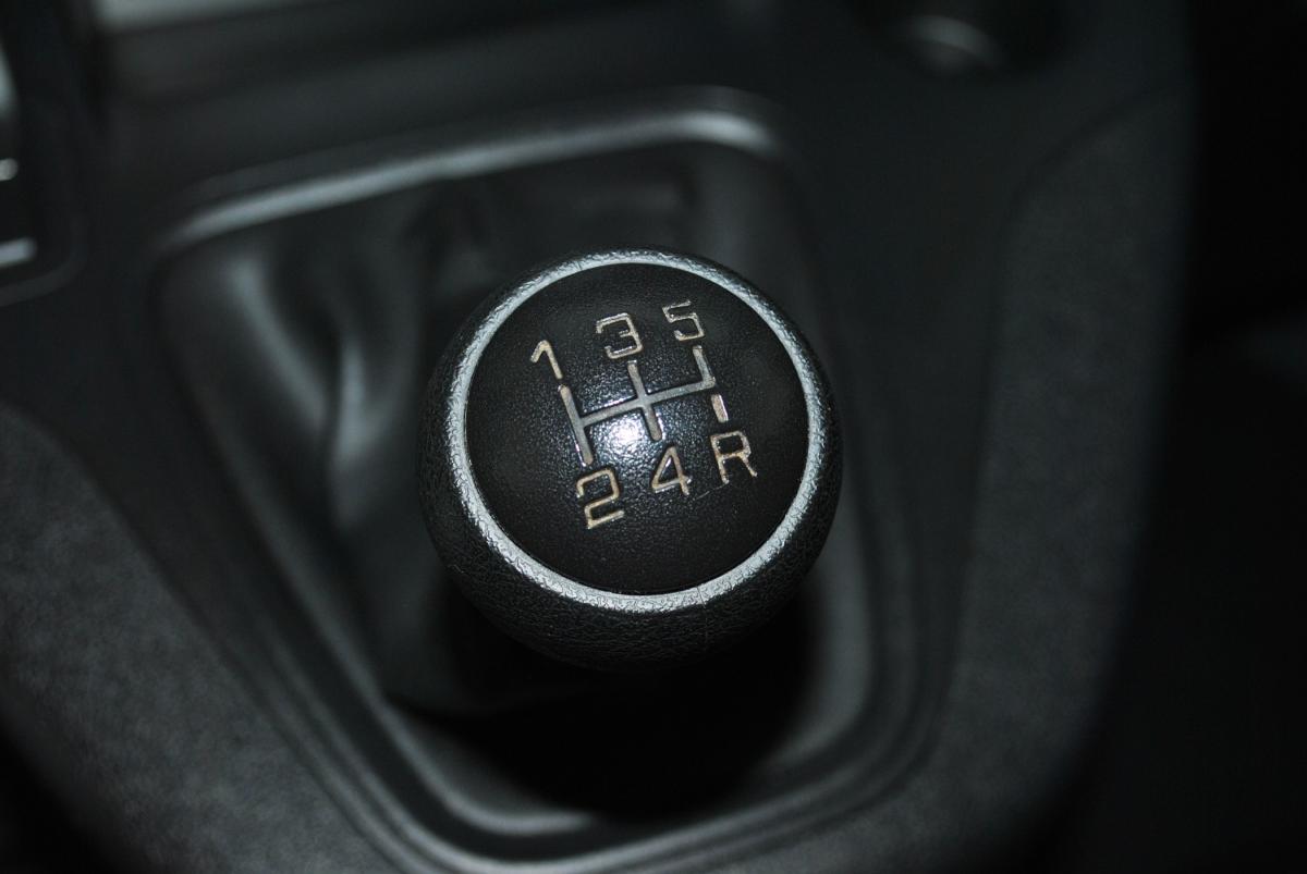 peugeot-partner-2019-diesel-1560cc