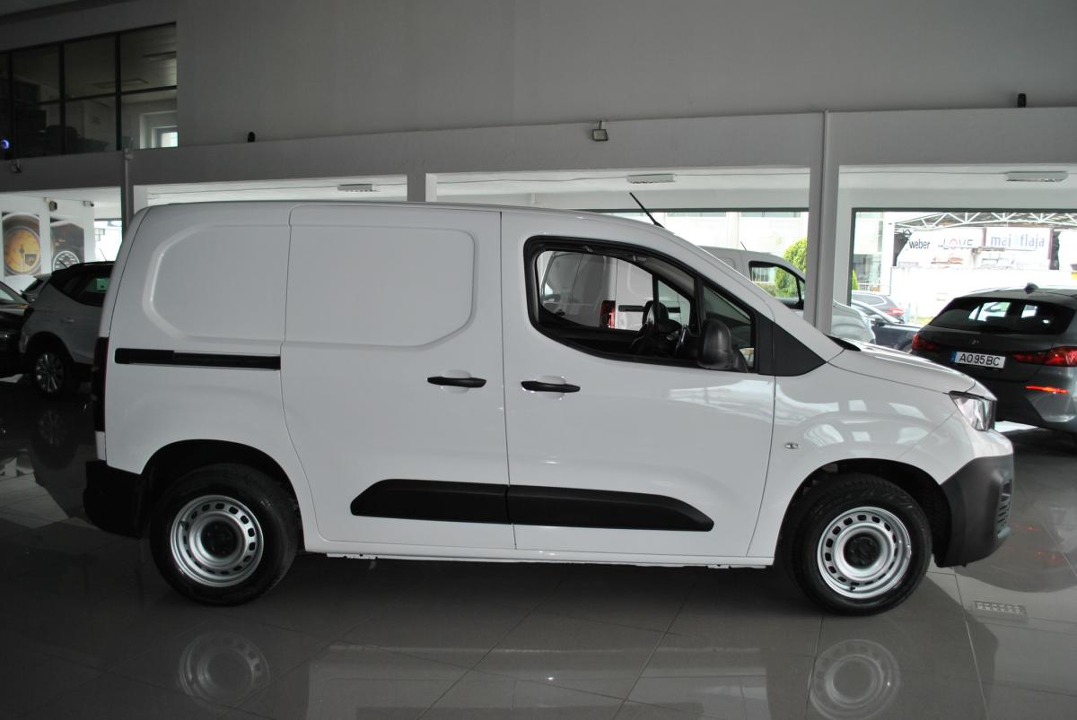 peugeot-partner-2019-diesel-1560cc