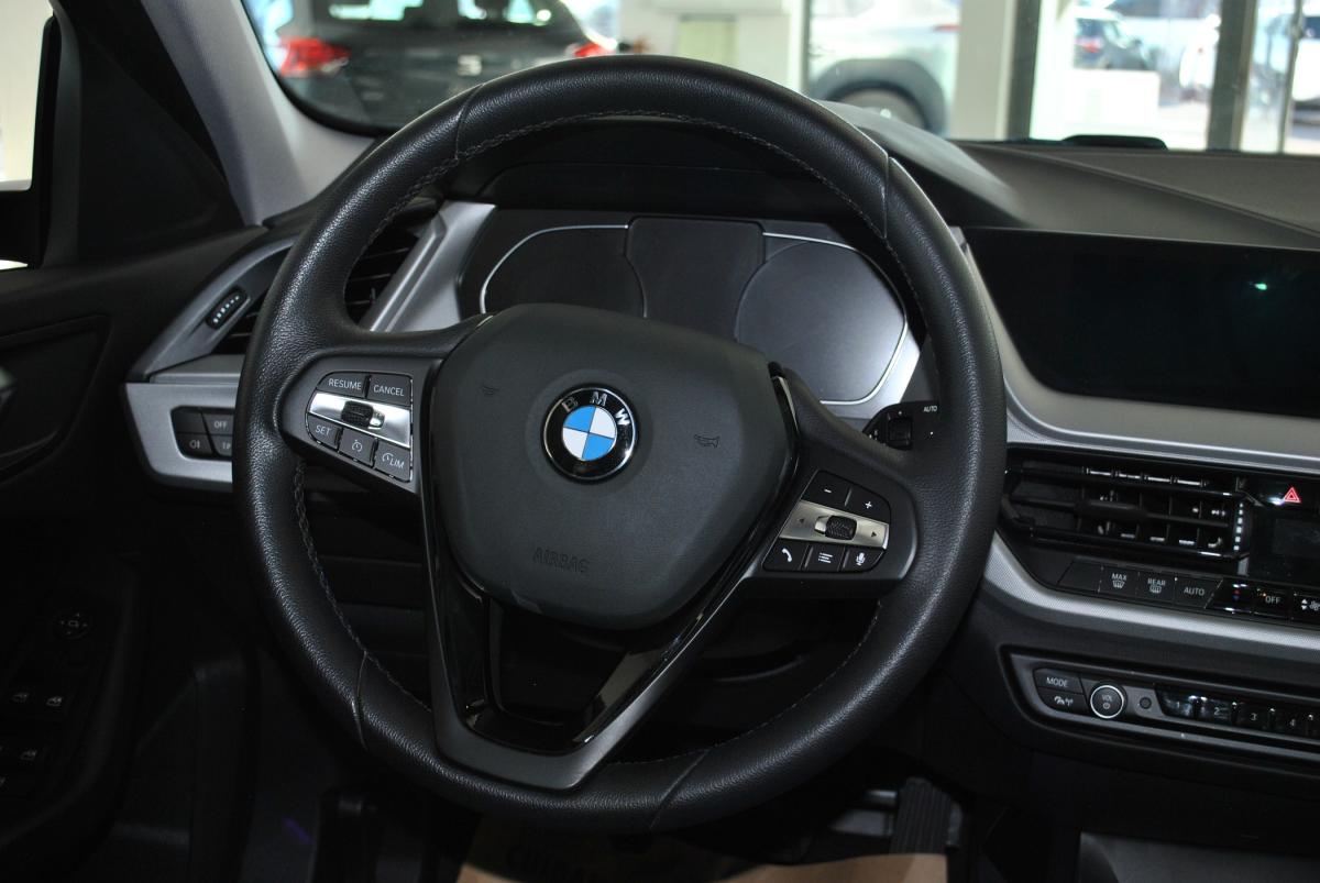 bmw-serie-1-2022-diesel-1496cc