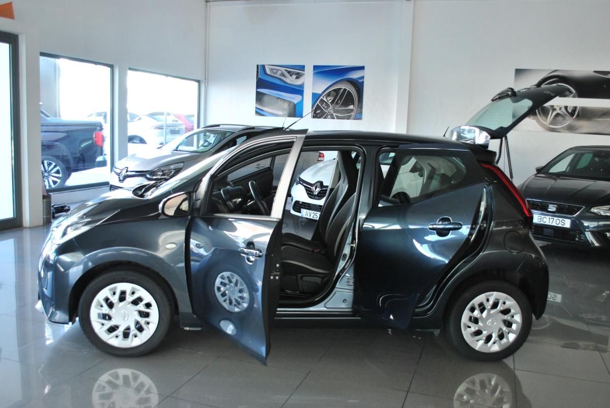 toyota-aygo-2021-gasolina-998cc
