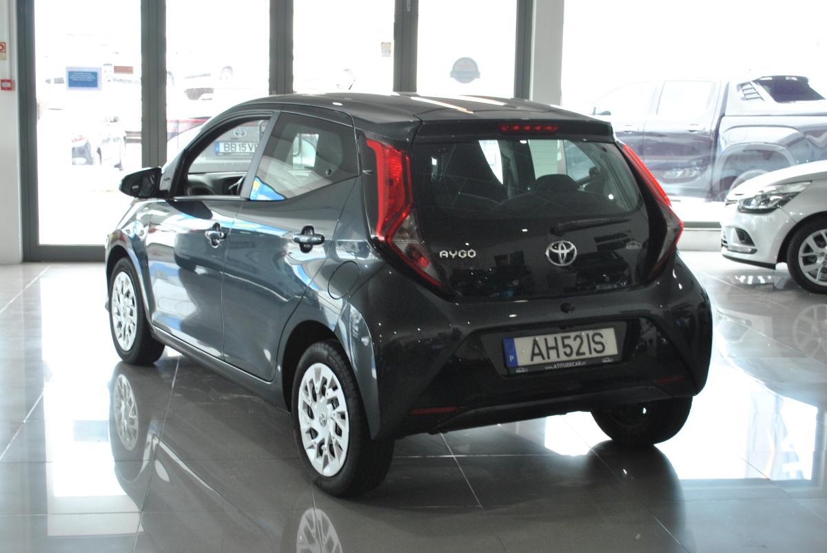 toyota-aygo-2021-gasolina-998cc