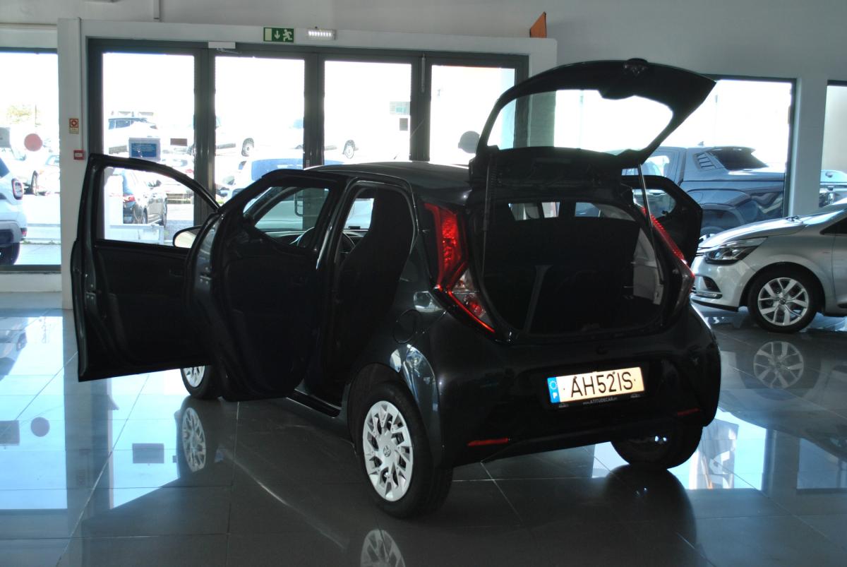 toyota-aygo-2021-gasolina-998cc