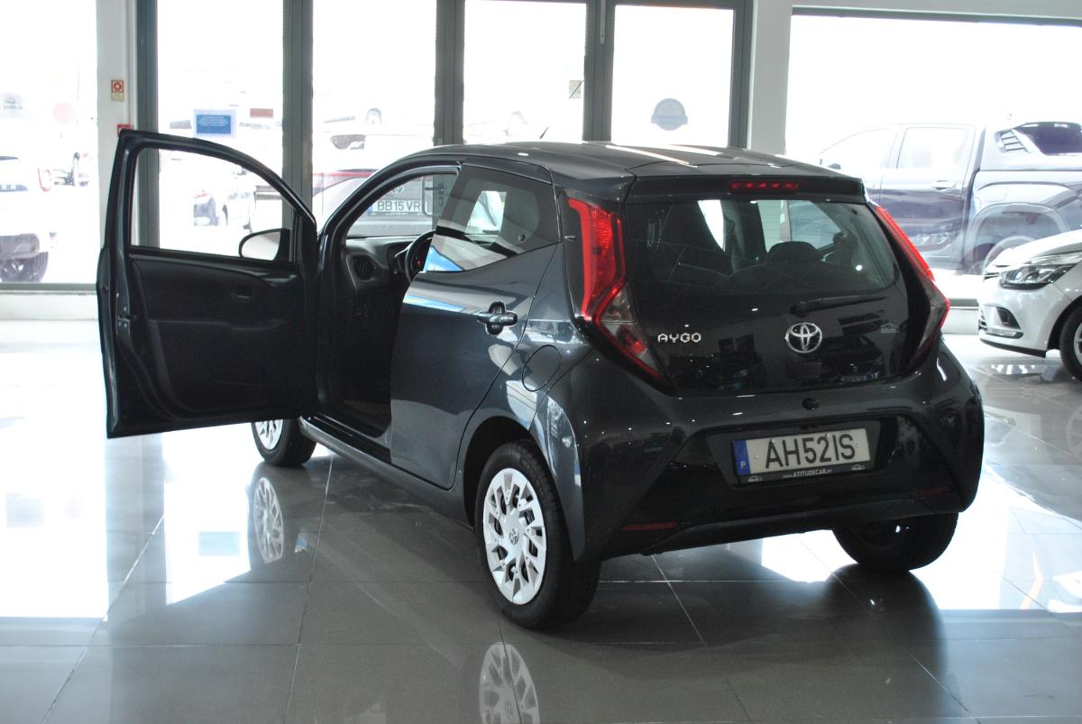 toyota-aygo-2021-gasolina-998cc