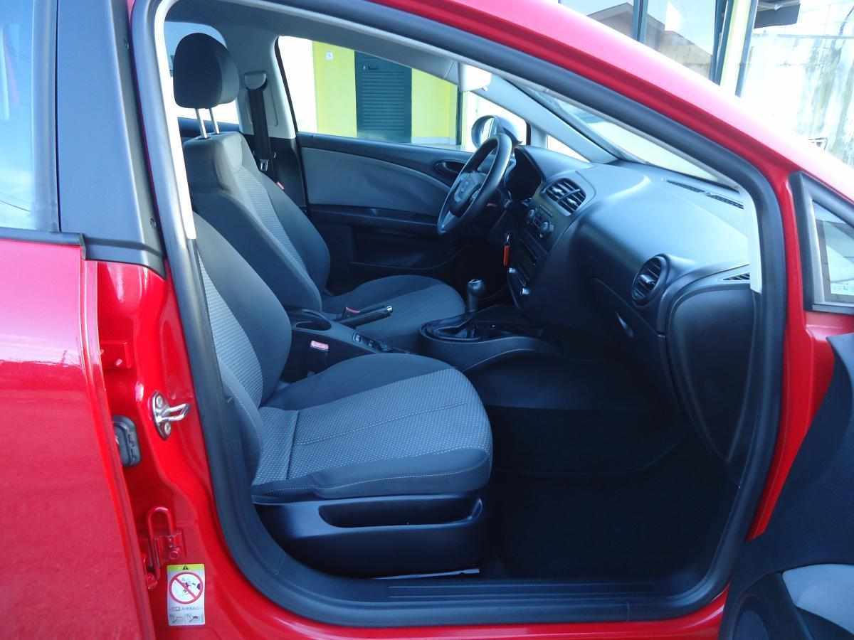 seat-leon-2011-diesel-1598cc