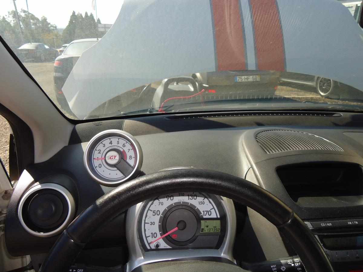 peugeot-107-1-0-2010-gasolina-998cc