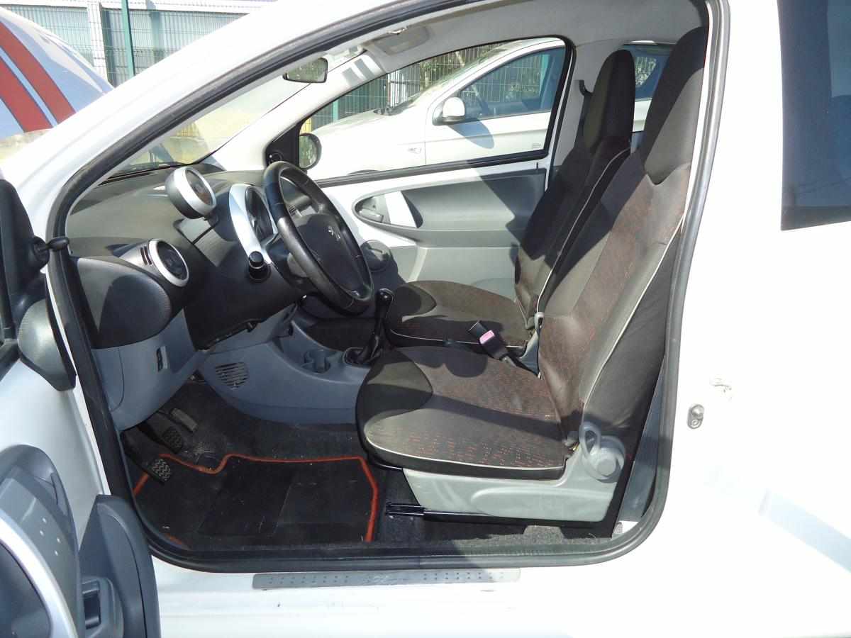 peugeot-107-1-0-2010-gasolina-998cc