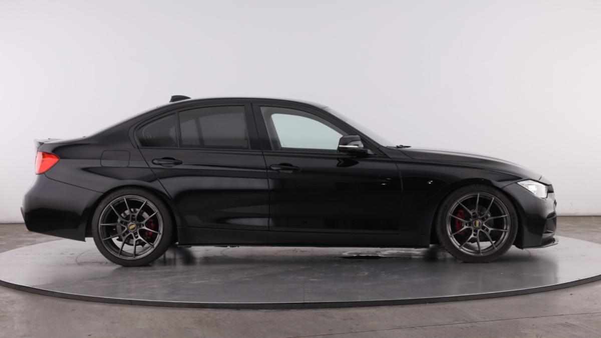 bmw-serie-3-318d-sedan-2014-diesel-1995cc