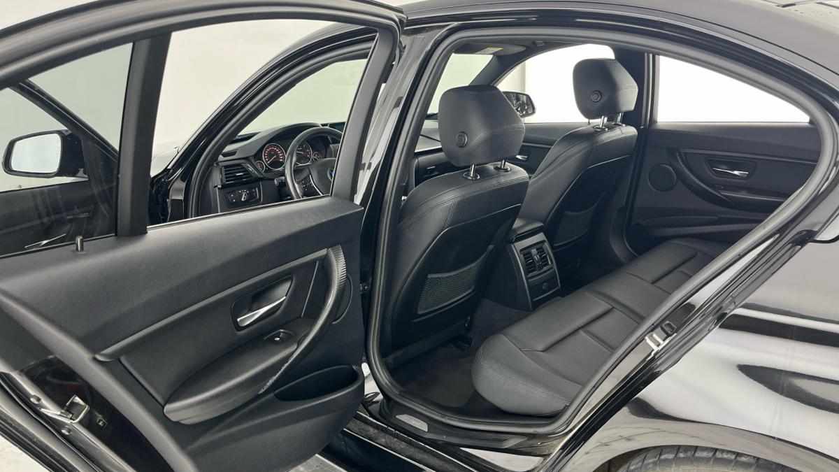 bmw-serie-3-318d-sedan-2014-diesel-1995cc