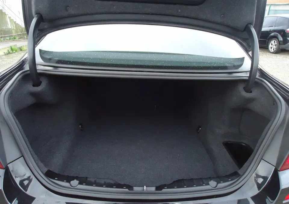bmw-serie-5-525d-sedan-2011-diesel-2993cc