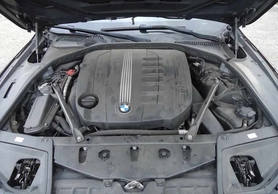 bmw-serie-5-525d-sedan-2011-diesel-2993cc