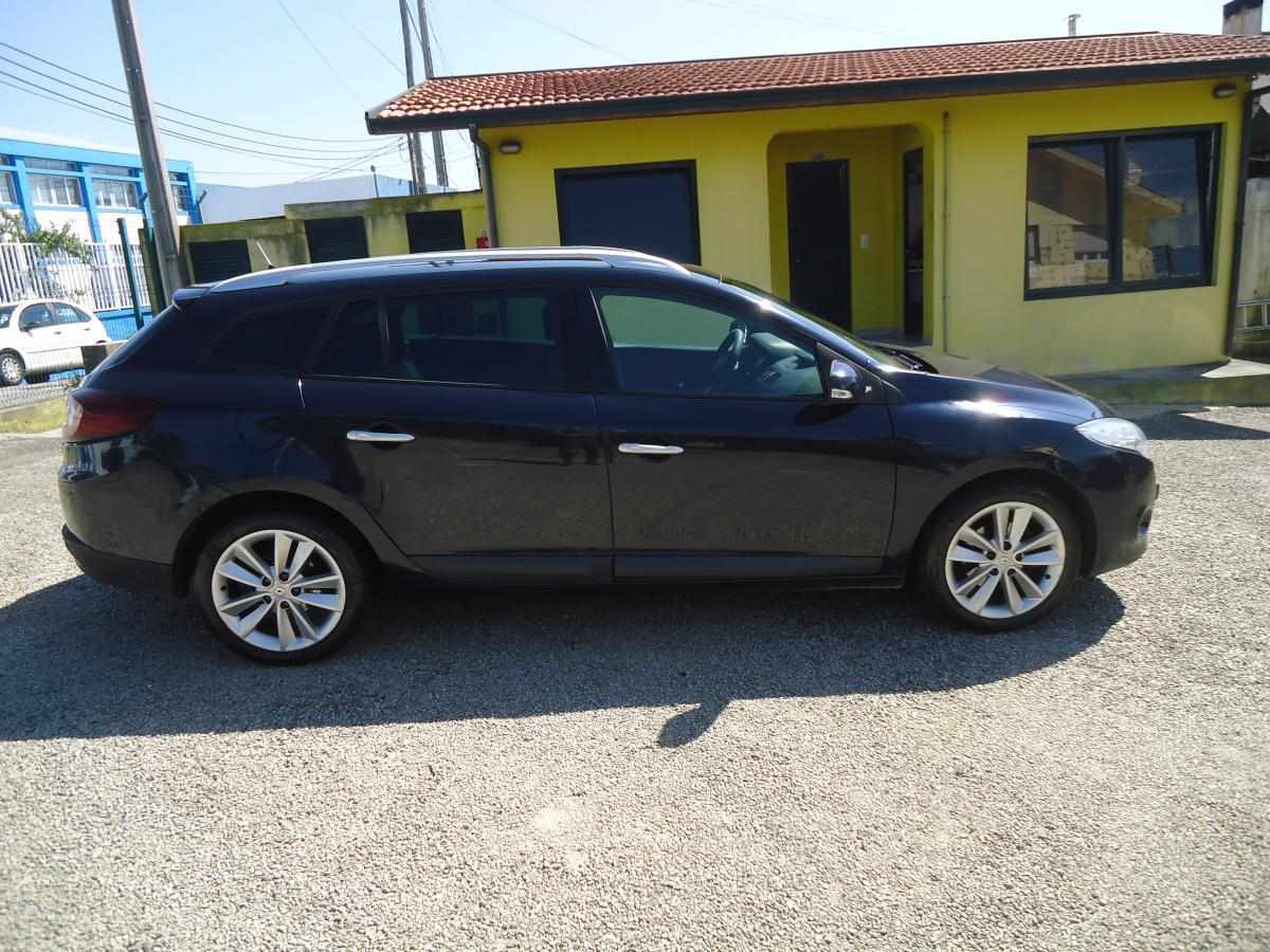 renault-megane-sport-tourer-2010-diesel-1461cc