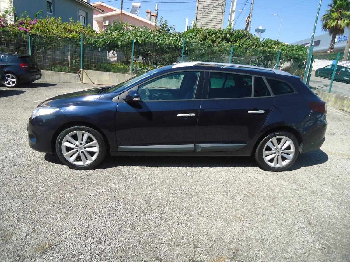 renault-megane-sport-tourer-2010-diesel-1461cc