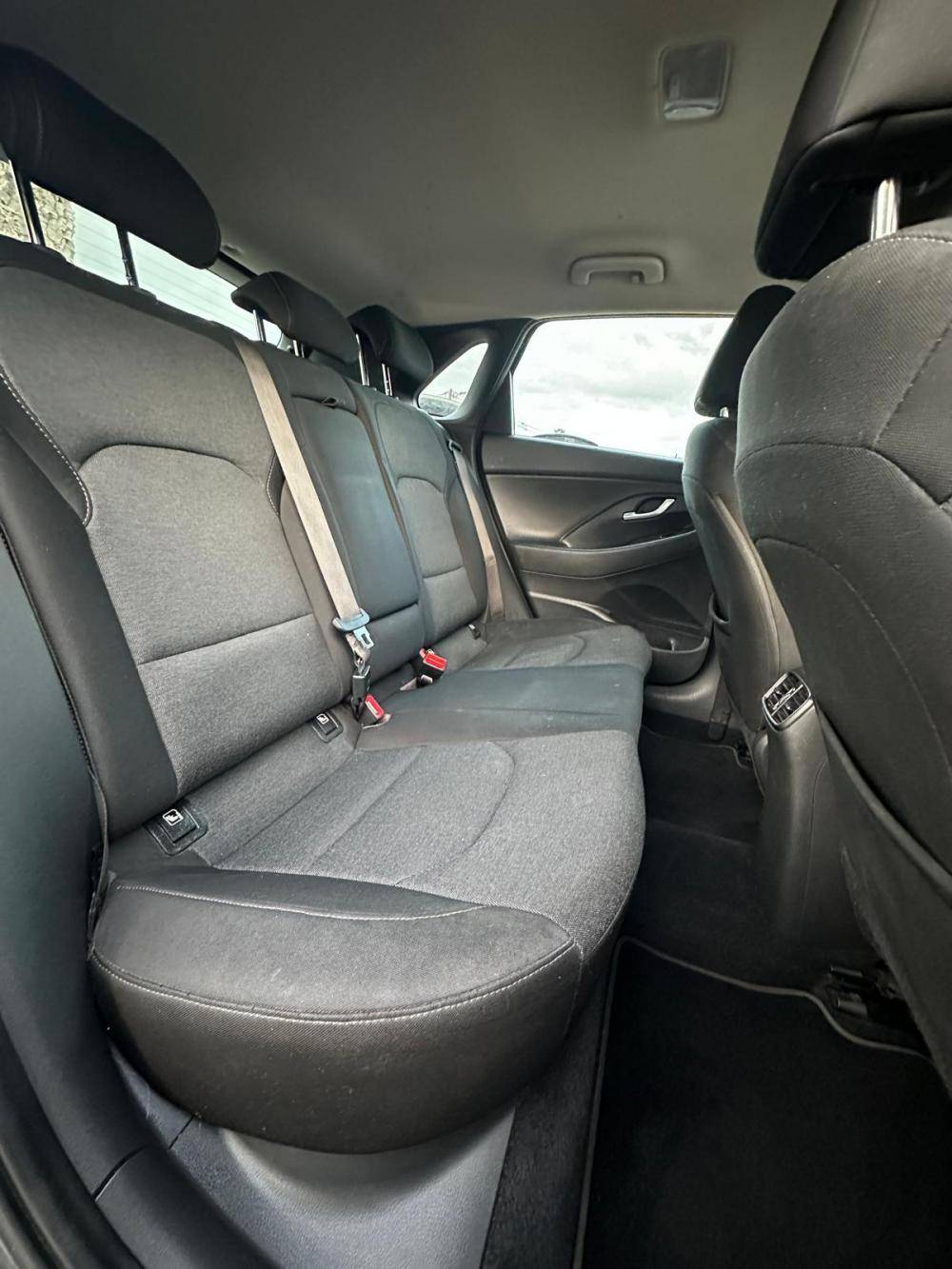 hyundai-i30-2021-diesel-1598cc