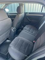 volkswagen-golf-variant-2011-diesel-1598cc