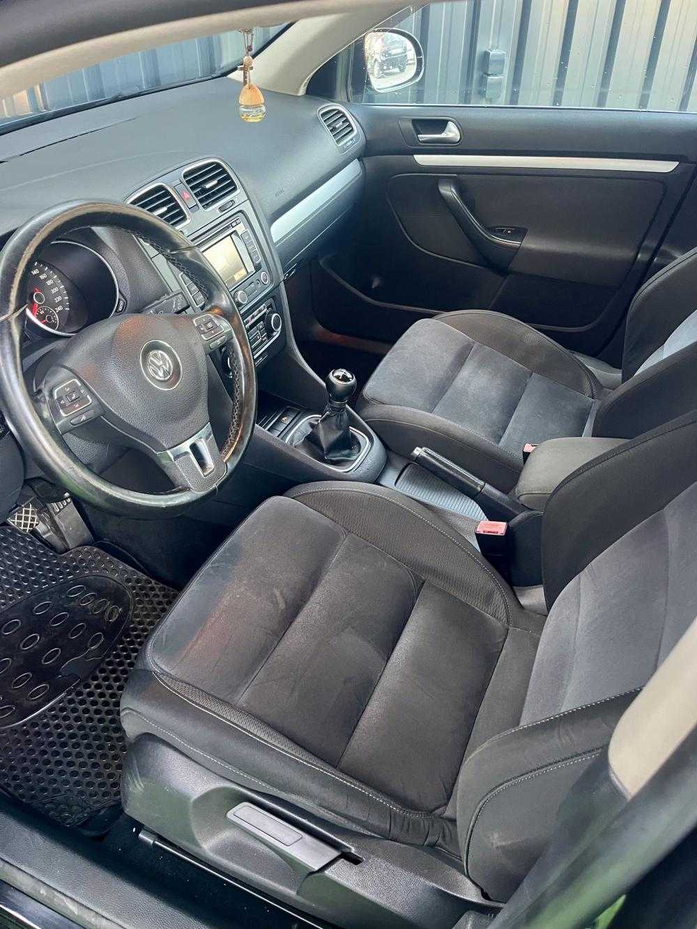 volkswagen-golf-variant-2011-diesel-1598cc