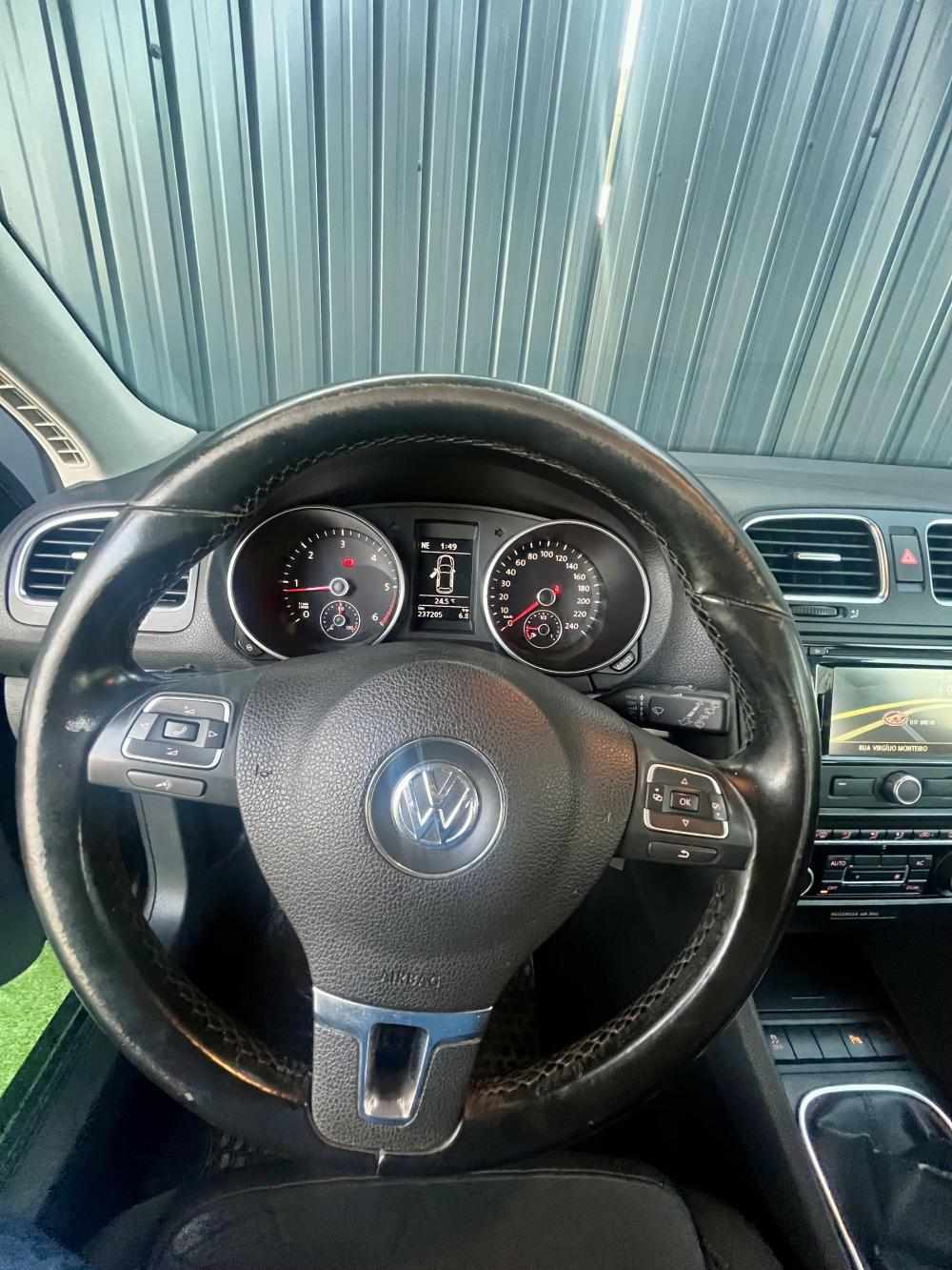 volkswagen-golf-variant-2011-diesel-1598cc