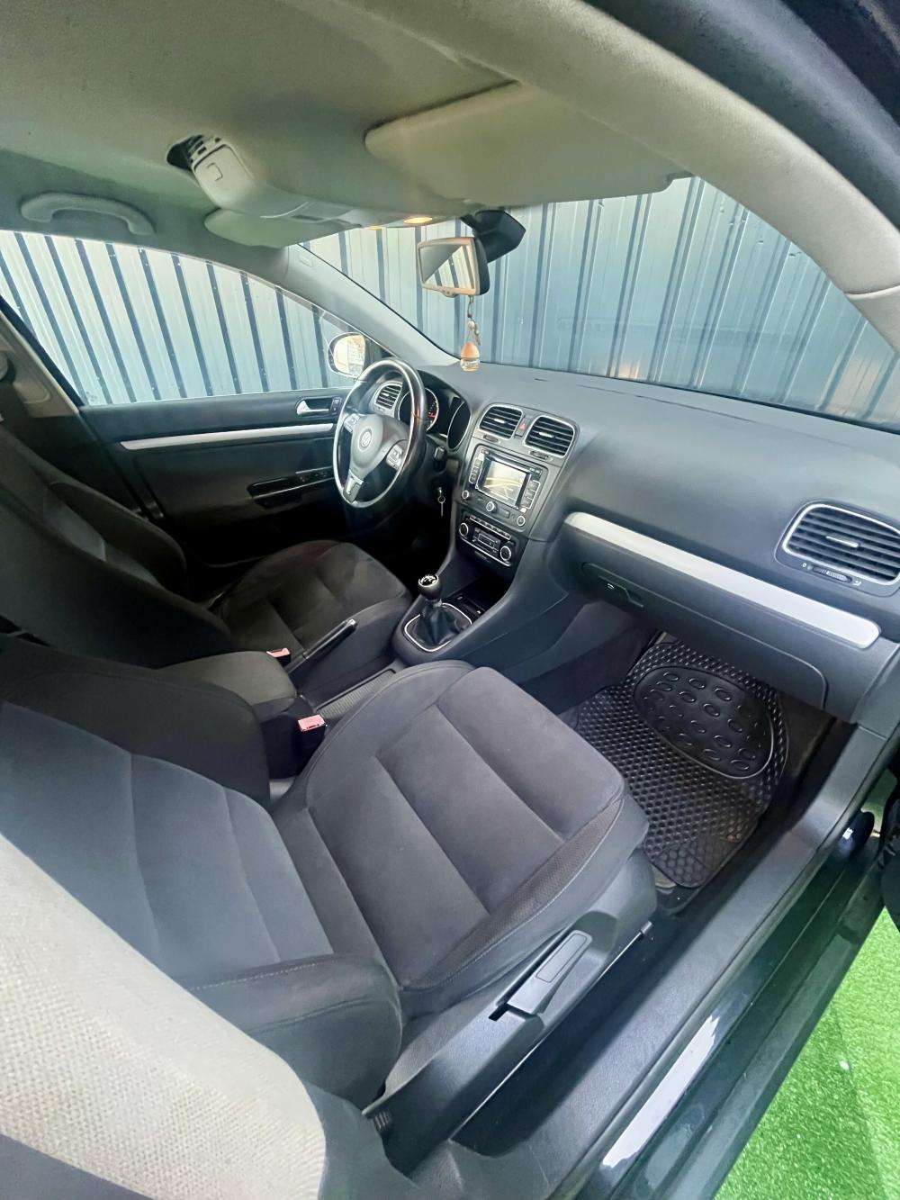 volkswagen-golf-variant-2011-diesel-1598cc