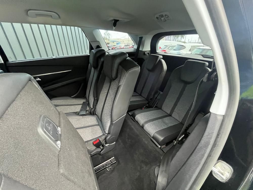 peugeot-5008-2018-diesel-1500cc